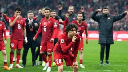 Muratpaşa’dan Milli maç daveti! “Sandalyeni kap gel, bu coşkuya ortak ol!