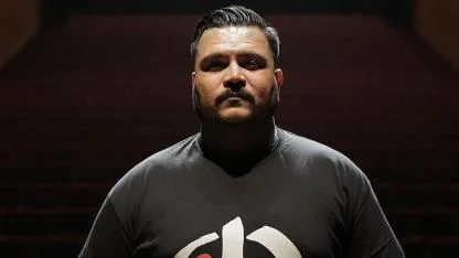 Şarkıcı Yener Çevik Antalya'da sahne alacak