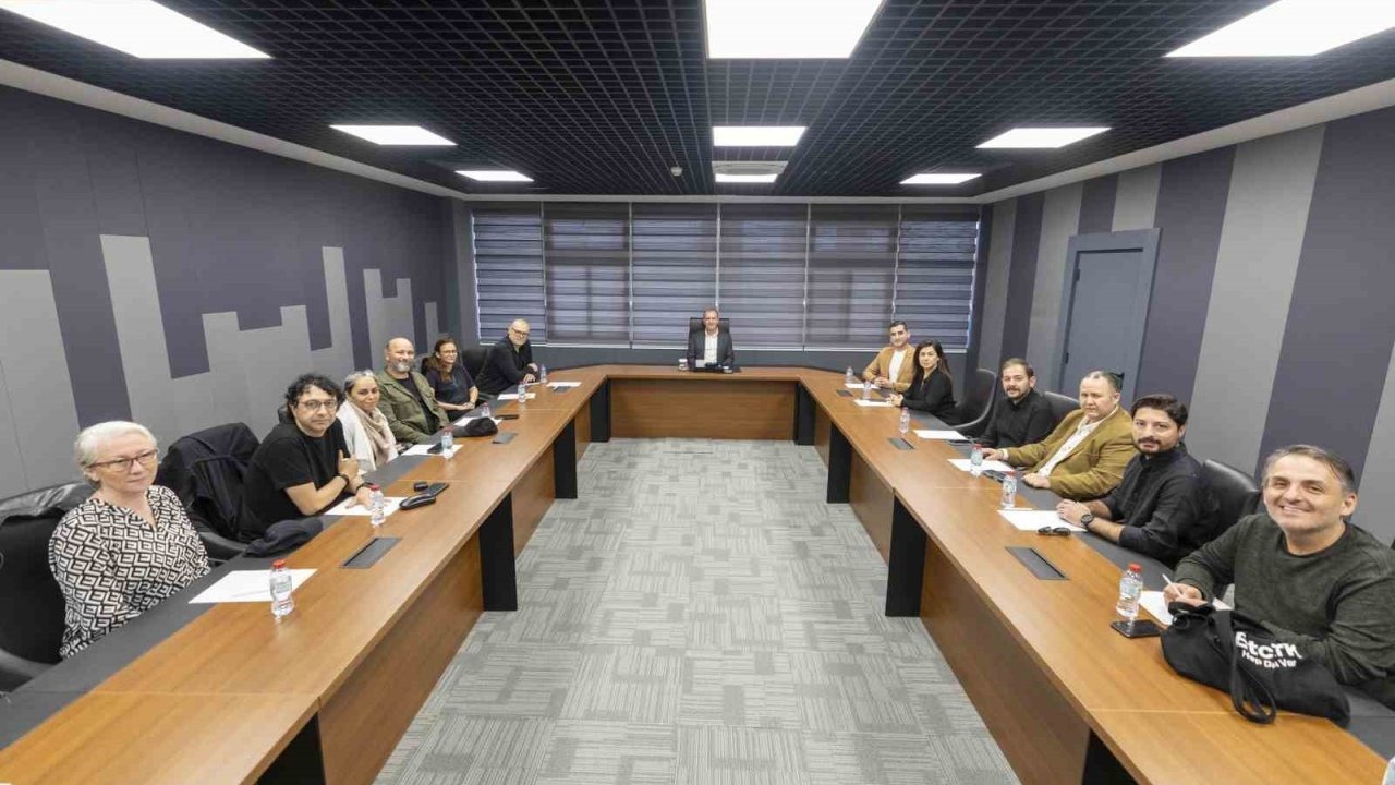 Seçer: "Mersin sanatla büyüyen, enerjisi yüksek bir kent"