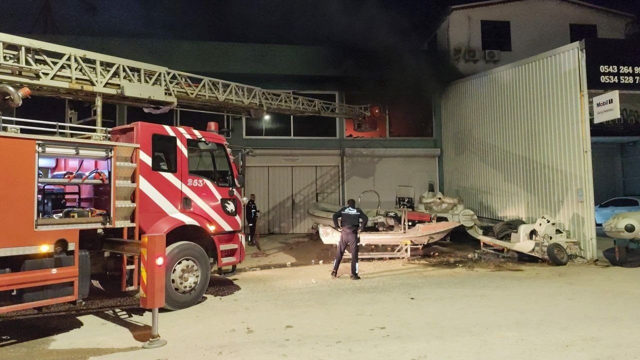 Tekne bakım ve imalathanesinde yangın