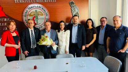 Tıp Bayramı’nda sağlık çalışanlarına ziyaret