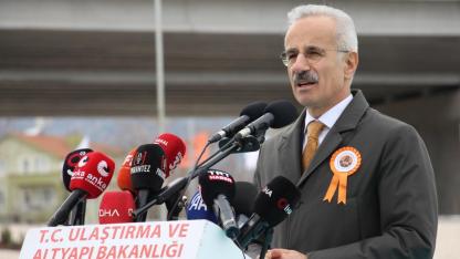 Ulaştırma ve Altyapı Bakanı Uraloğlu, Isparta'da toplu açılış törenine katıldı