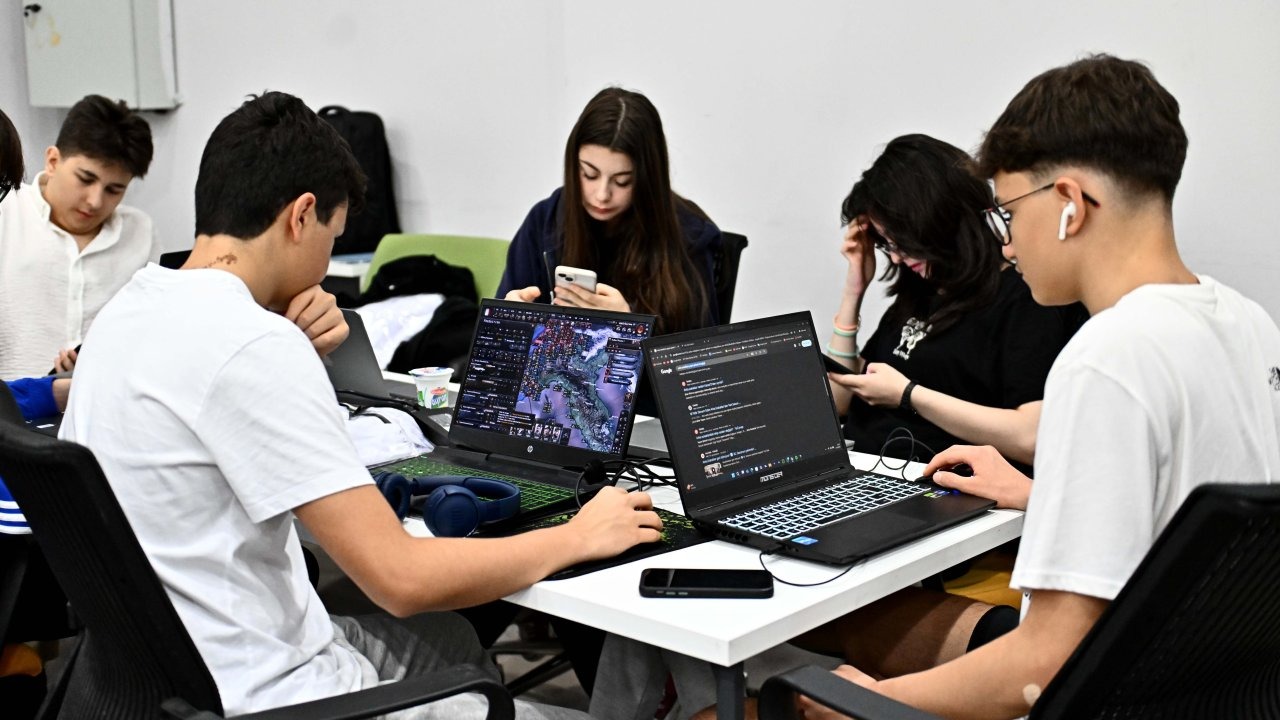 Yapay zeka ile görsel üretim atölyesi başlıyor