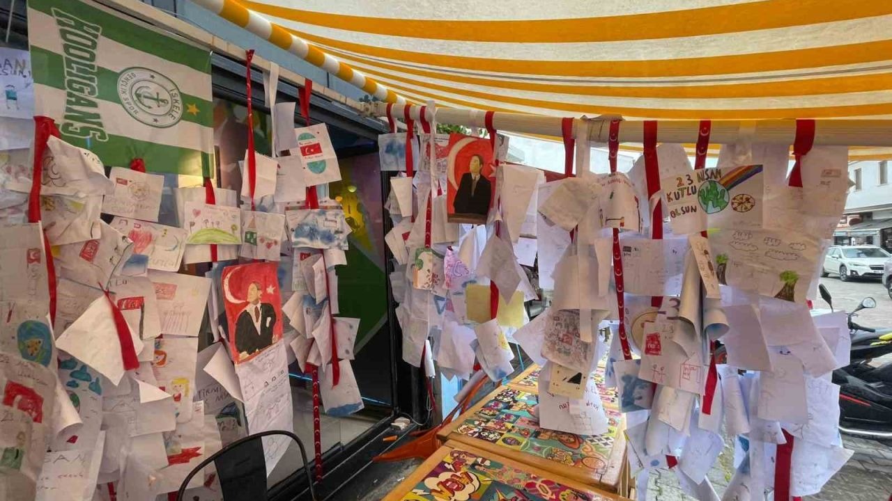 10 yıllık iyilik geleneği: "Atatürk’ünü çiz, pizzanı al"