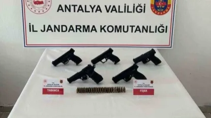 Antalya’da kaçak silah operasyonu