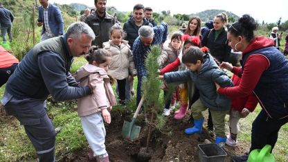 Kemer'de fidan dikim etkinliği