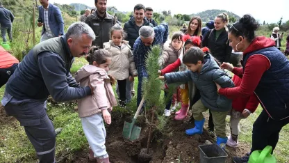 Kemer'de fidan dikim etkinliği