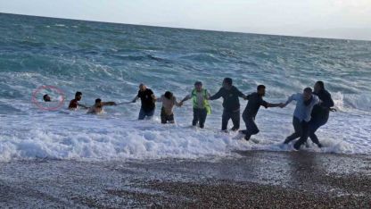 Antalya sahilinde can pazarı