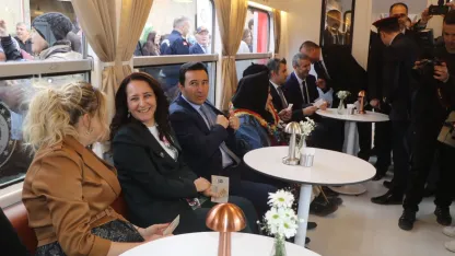 Millet kıraathanesi, gar atölye ve gar kafe açıldı