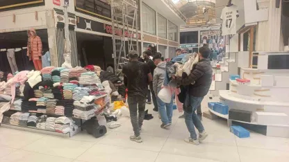 Antalya’da iş merkezinde yangın paniği