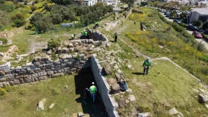 Tarihi surlarda kapsamlı temizlik çalışması