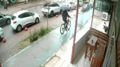 Bisikletle gelip motosikleti çaldı