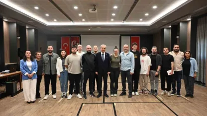 Kepez Kent Tiyatrosu ekibinden 19 Mayıs’a özel gösterim