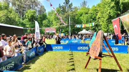 Köyceğiz’de gönüllü eğitmen, geleneksel okçuluğu halka sevdiriyor