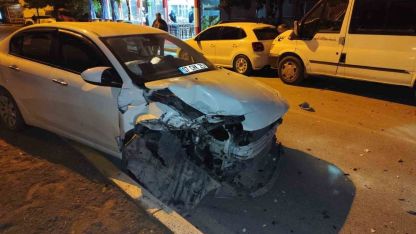 Park halindeki araçları hurdaya çevirdi, 3.41 promil alkollü çıktı