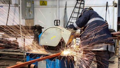 Antalya Büyükşehir Belediyesi kent mobilyalarını kendi atölyelerinde üretiyor