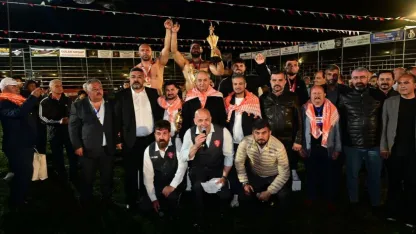 Kepez'in Başpehlivanı Enes Doğan