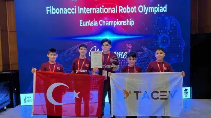 Fibonacci Uluslararası Robot Olimpiyatları’nda ilk 3’e girmek için mücadele ettiler