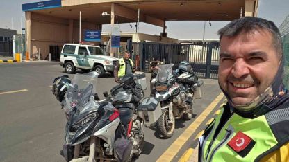 Alanya’dan kutsal topraklara motosikletle 7 bin kilometrelik yolculuk