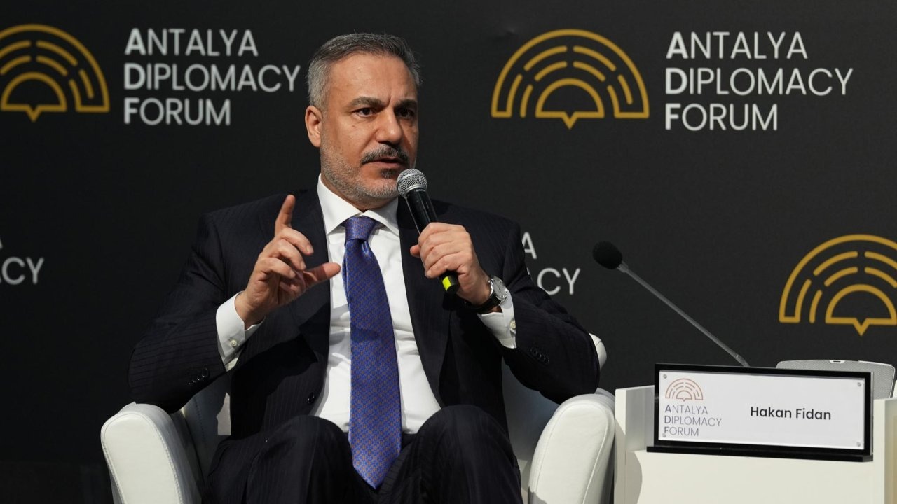 ADF 2026'nın ikinci gününde Bakan Fidan'dan HostTalk toplantısı