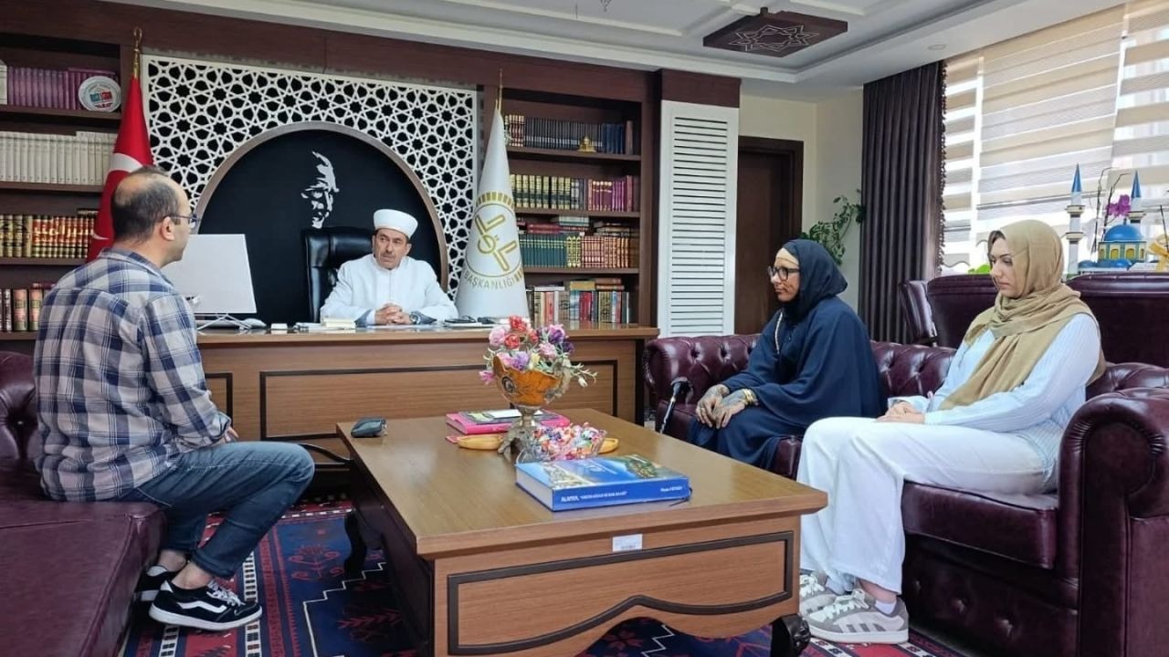 Alman vatandaşı Alanya’da müslüman oldu