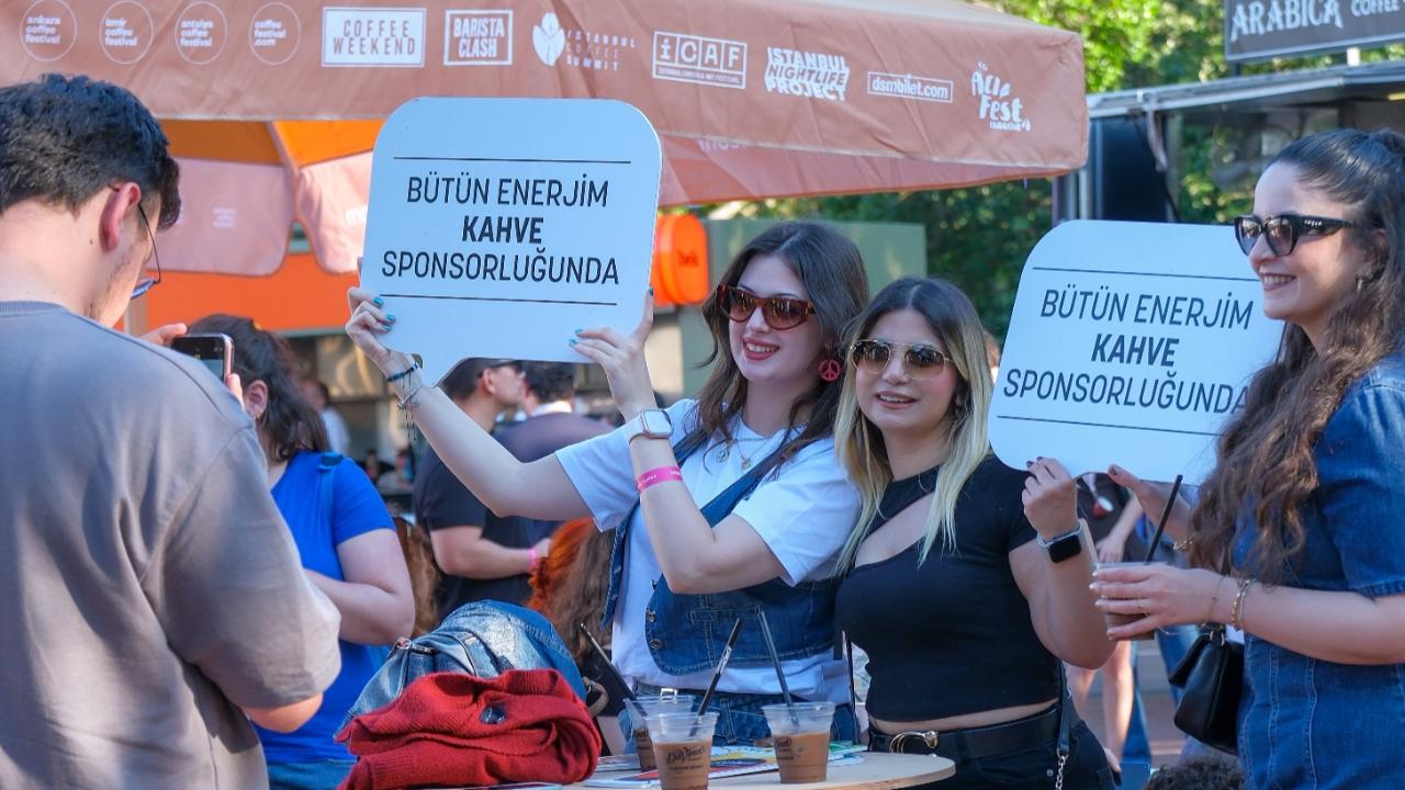 Antalya'da kahve, müzik ve eşsiz deneyim