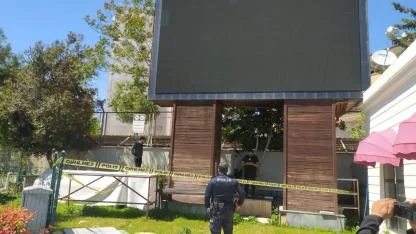 Antalya'da  parkta erkek cesedi bulundu