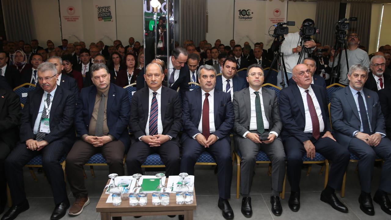 Antalya'da "Yüzüncü Yılında Şeker Sektörü Sempozyumu" düzenlendi