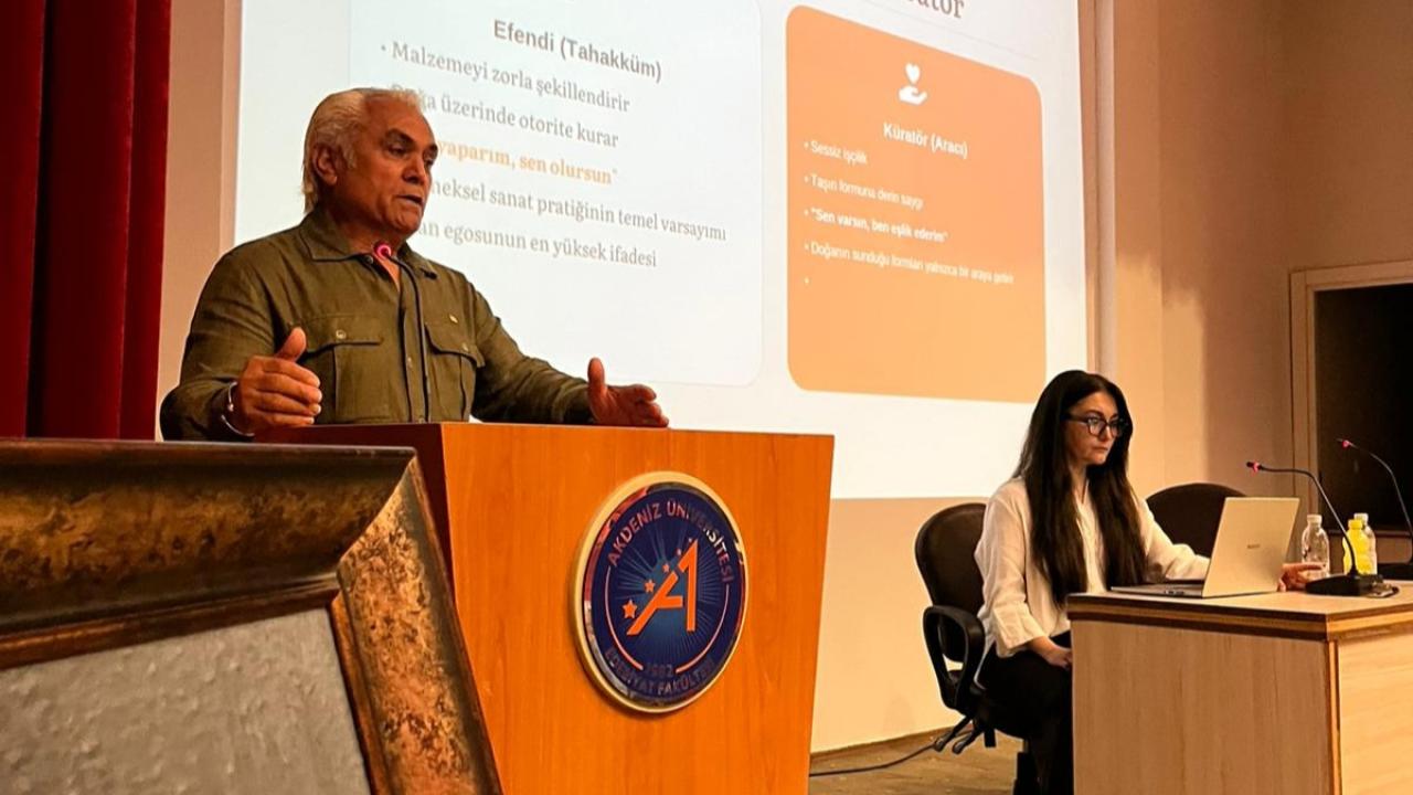 Antalyalı sanatçı aile "doğaya sıfır müdahale" yaklaşımını öğrencilere anlattı