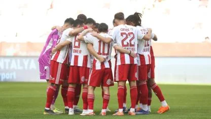 Antalyaspor evinde nefes aldı.