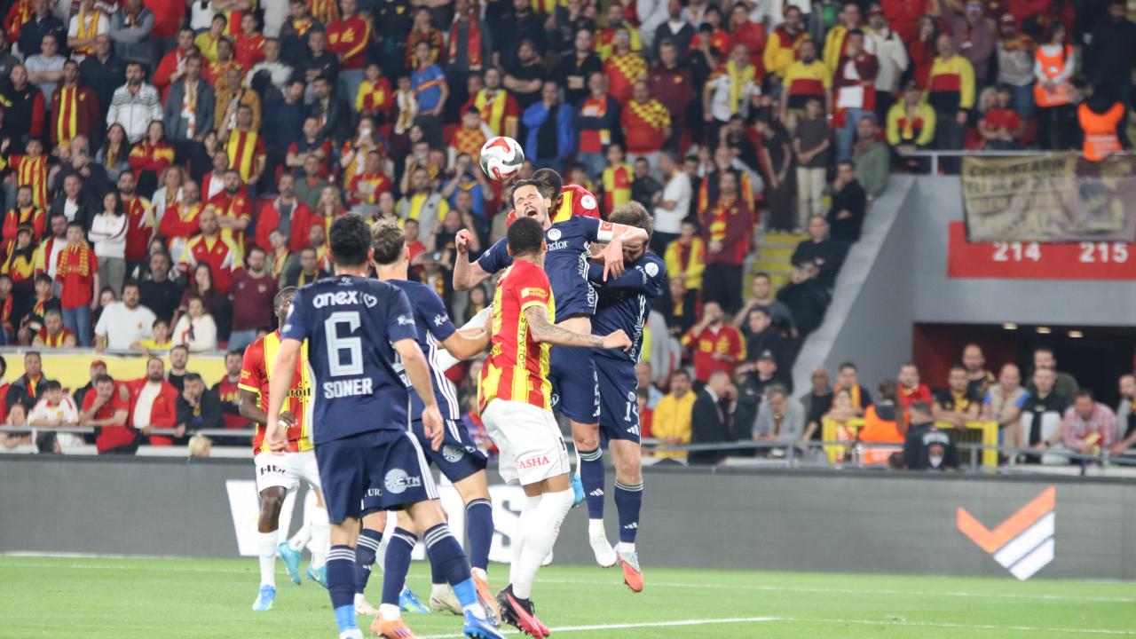 Antalyaspor, İzmir’de yıkıldı! Göztepe:2 - Antalyaspor:0