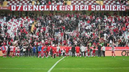 Antalyaspor taraftarından kritik çağrı!