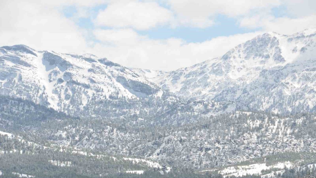 Antalya’ya nisan ayında süpriz