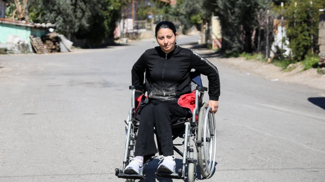 Balkondan düştü hayatı karardı