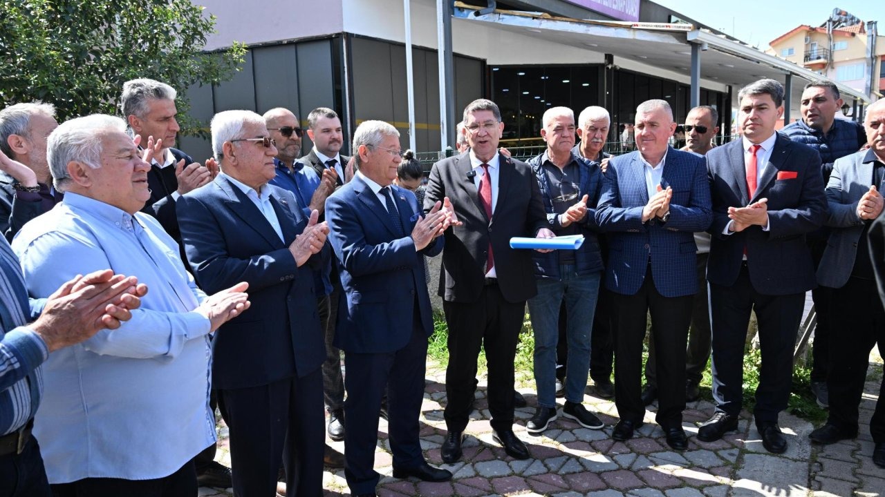 Başkan Dere, seçim ziyaretlerine batı ilçelerden başladı