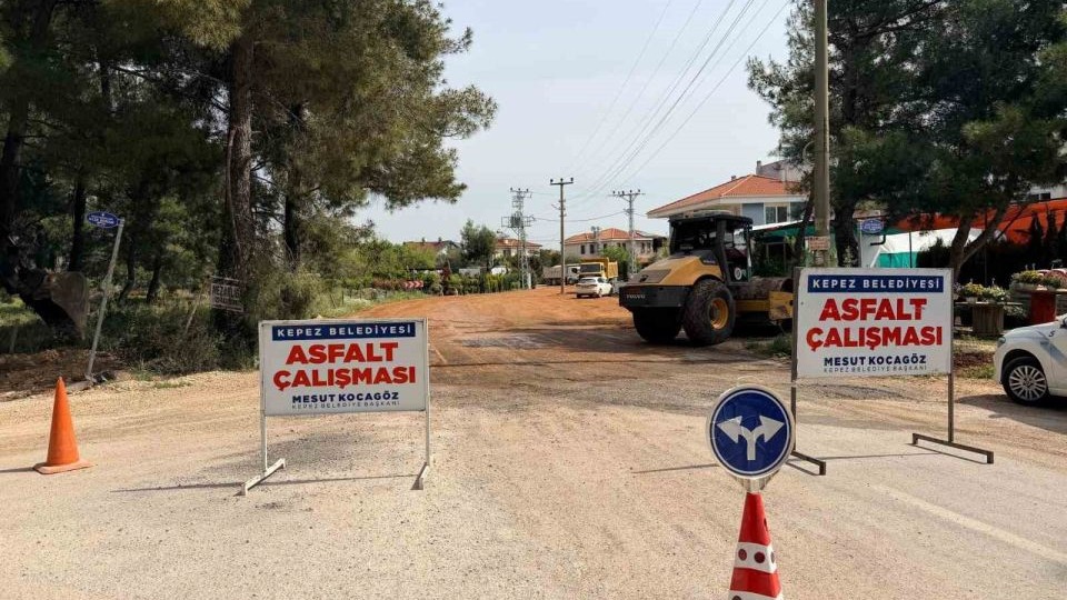 Duacı’da alt yapı çalışmaları tamamlanan 34 sokağa sıcak asfalt