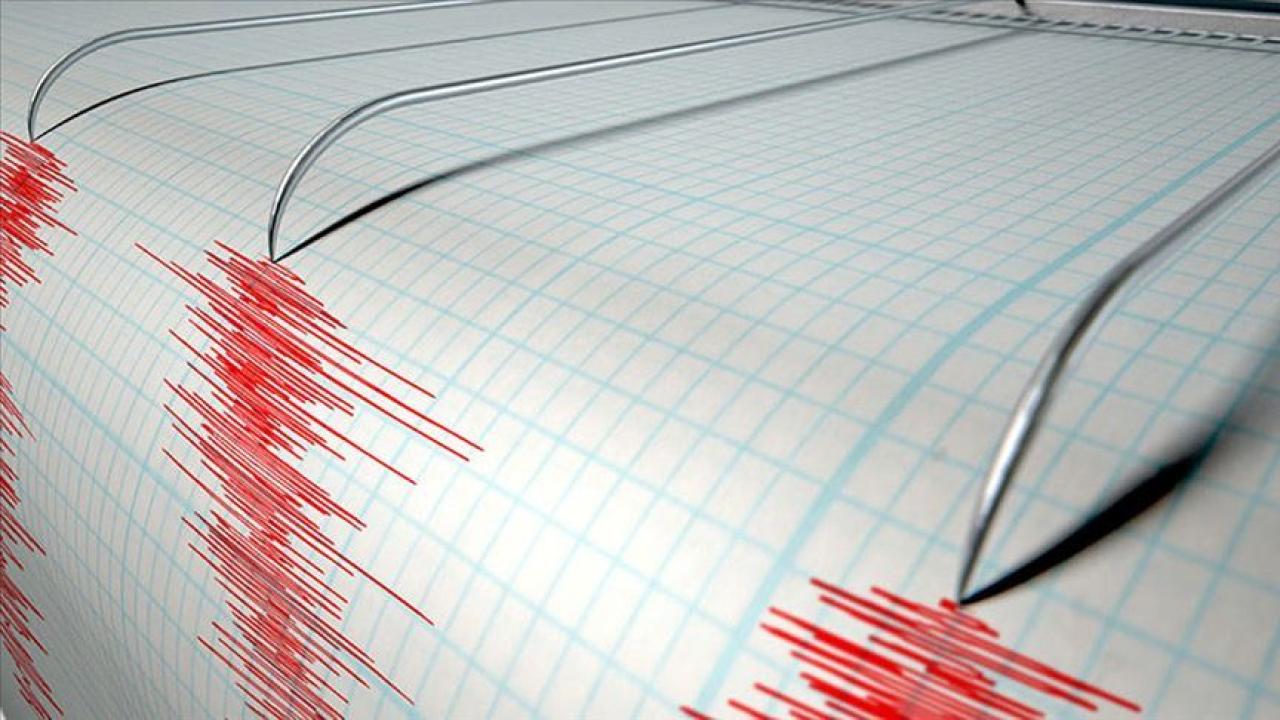Japonya'da 7,4 şiddetinde deprem meydana geldi!