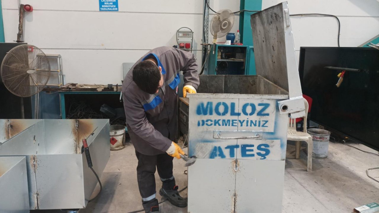 Kepez’de Kurban Bayramı öncesi çöp konteyneri seferberliği