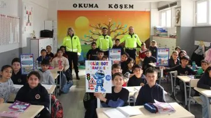 Kepez'deki okullarda "Polirobot Trafikte Projesi" kapsamında bilgilendirme yapıldı