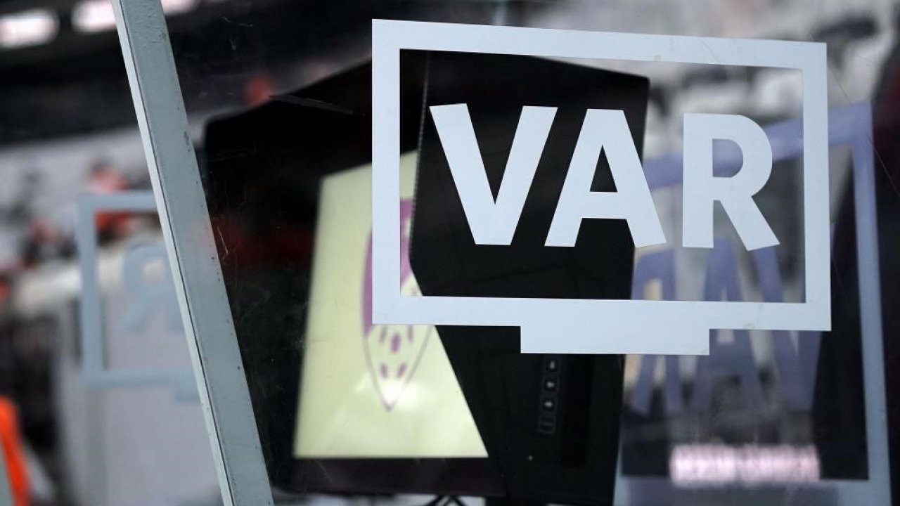 Trabzonspor - Galatasaray maçının VAR’ı Erkan Engin oldu