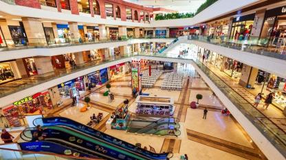 Ünlü AVM'den dikkat çeken karar! Yaş sınırı getirildi