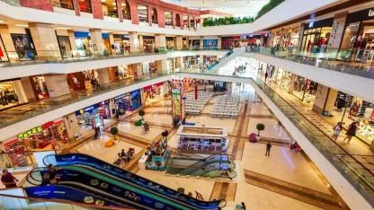 Ünlü AVM'den dikkat çeken karar! Yaş sınırı getirildi