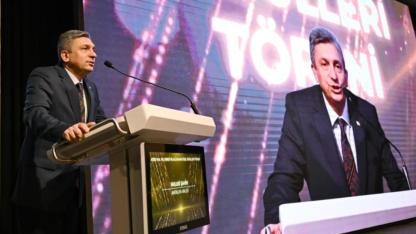 Vali Şahin’den Antalya iş dünyasına kritik mesaj! “Her kriz bir fırsattır”