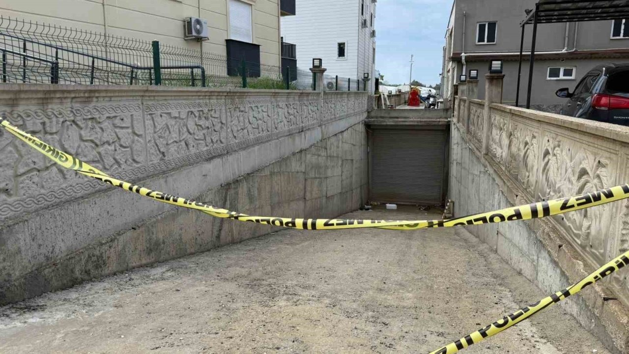 Yolu kısaltmak isterken  apartman boşluğuna düşerek hayatını kaybetti