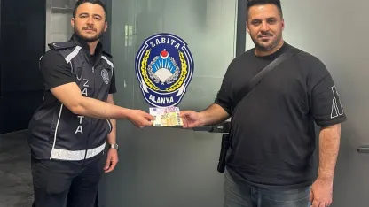 Düşürdüğü 700 avroya duyarlı vatandaş sayesinde kavuştu