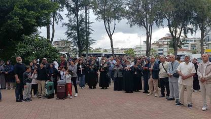 Manavgatlı hacı adayları kutsal topraklara uğurlandı