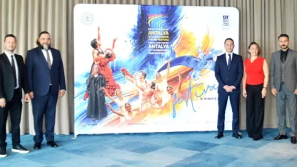 Dünya tiyatroları Antalya'da buluşuyor