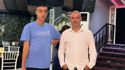 Otizmli oğlunun saldırgan davranışları çaresiz bıraktı