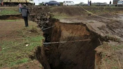 Afrika kıtası beklenenden hızlı ikiye bölünebilir!