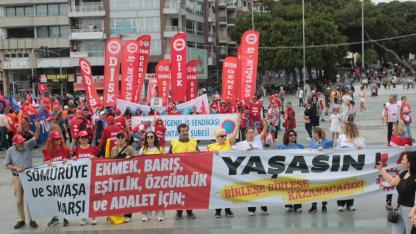 Antalya’da 1 Mayıs coşkusu! Emekçiler Cumhuriyet Meydanı’na yürüdü